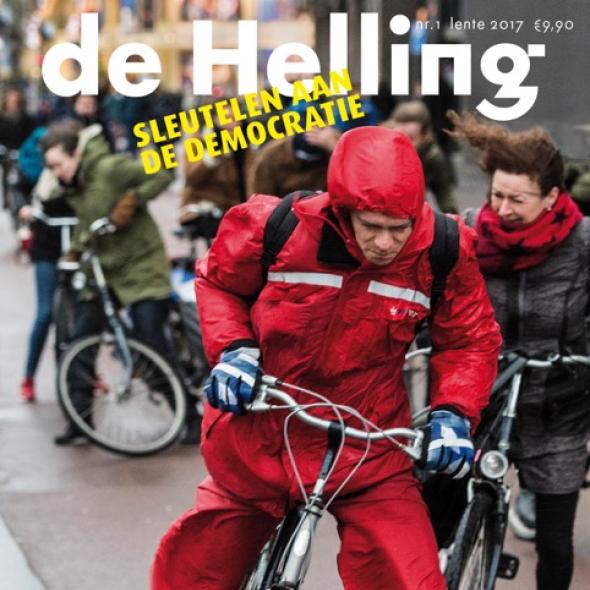 Omslag De Helling lente 2017 - sleutelen aan de democratie